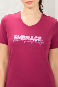 Essential V-Neck Printed Tee - Embrace Print thumbnail 4