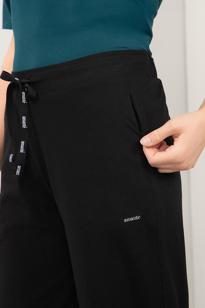 Essential Relaxed Full Length Pants - Black