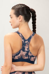 Energize Medium Impact Round Neck Sports Bra - Stripy Geo Print thumbnail 4
