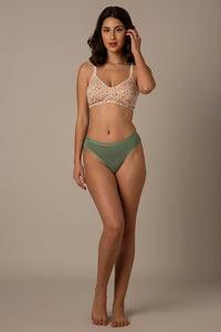 Chic Comfort Non-Padded and Non-Wired Cotton Bra - Daisy Print thumbnail 5