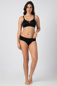 Chic Smooth Non-Padded Non-Wired Minimizer Bra - Black thumbnail 5