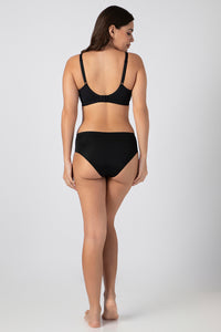 Chic Smooth Non-Padded Non-Wired Minimizer Bra - Black thumbnail 6