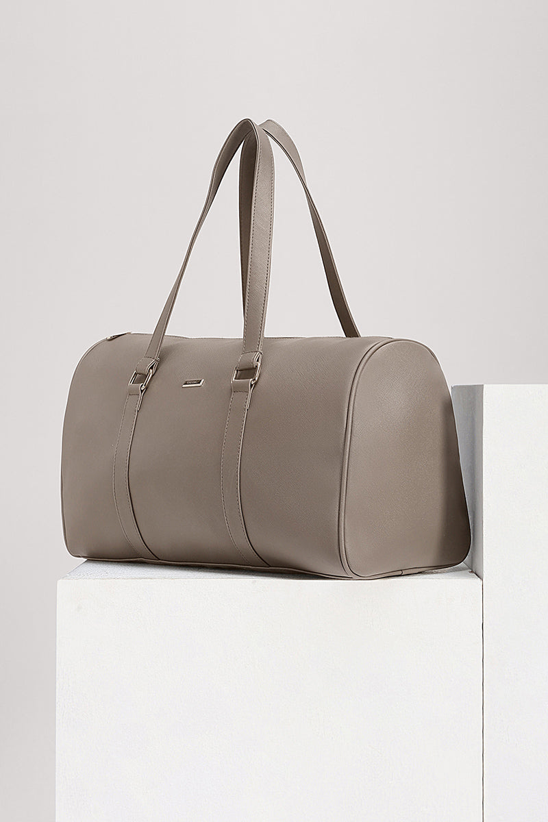 Assorted Duffle Bag (Colors May Vary)