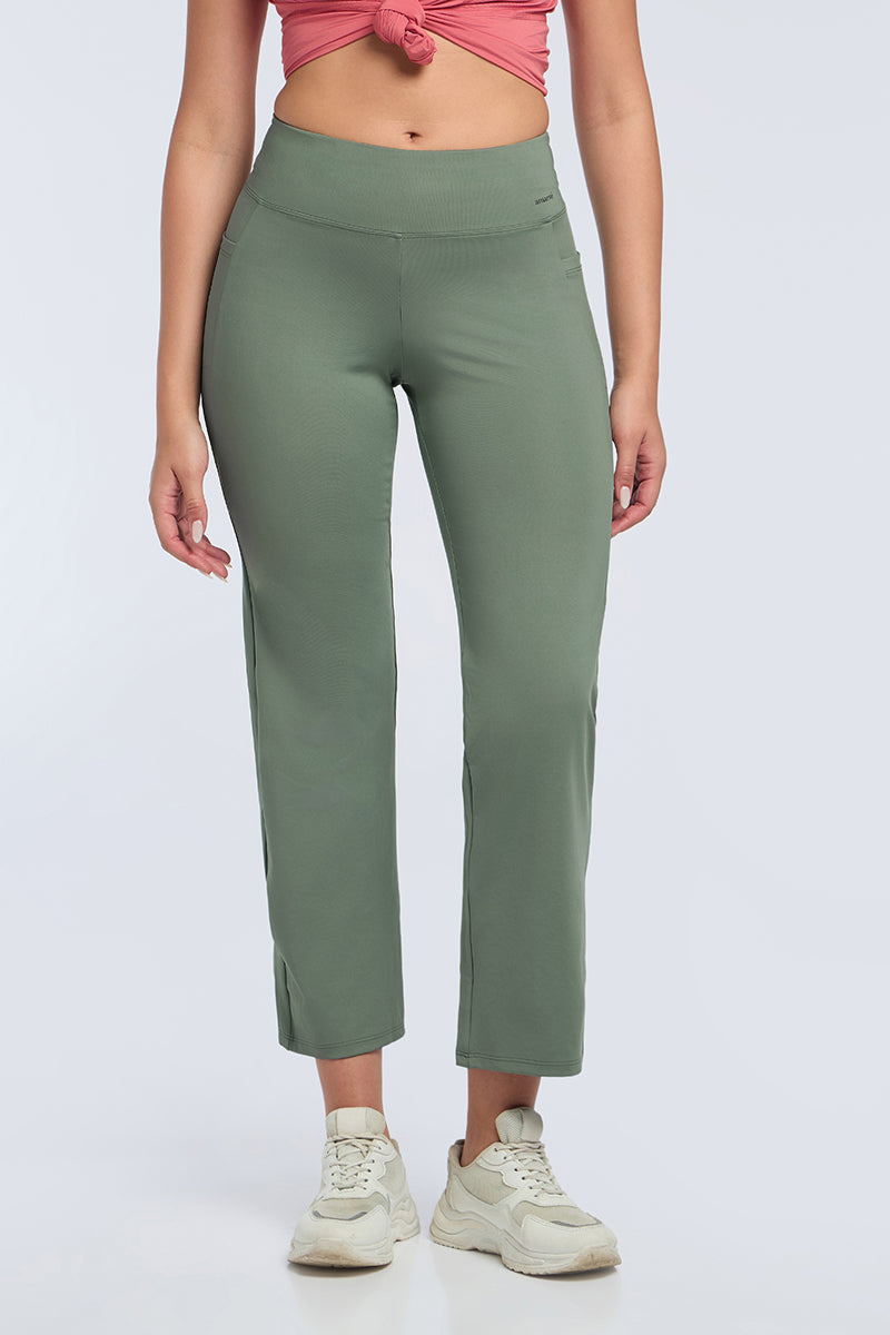 FLAUNT FLARED TRAVEL PANTS - Sea Spray