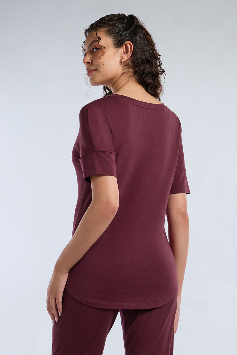 ELEMENTS LONG LENGTH TEE - Maroon Banner