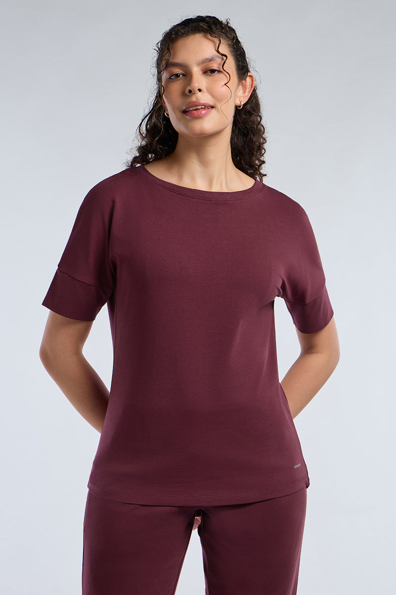 ELEMENTS LONG LENGTH TEE - Maroon Banner
