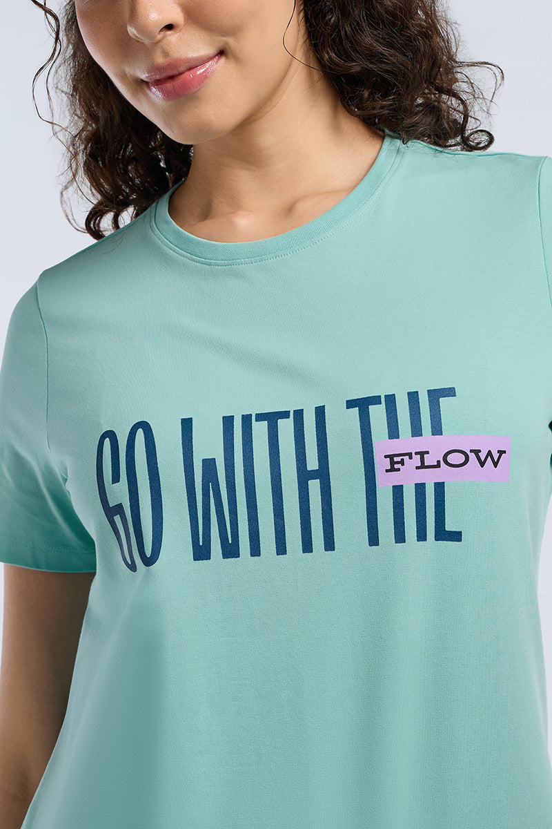ESSENTIAL PRINTED TEE - Pastel Turquoise Base