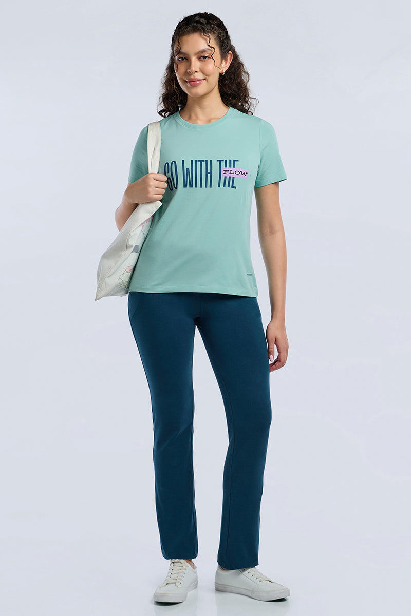 ESSENTIAL PRINTED TEE - Pastel Turquoise Base