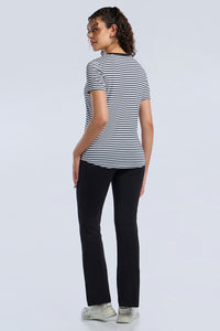 ESSENTIAL STRIPE TEE - Black and whites Stripes thumbnail 6