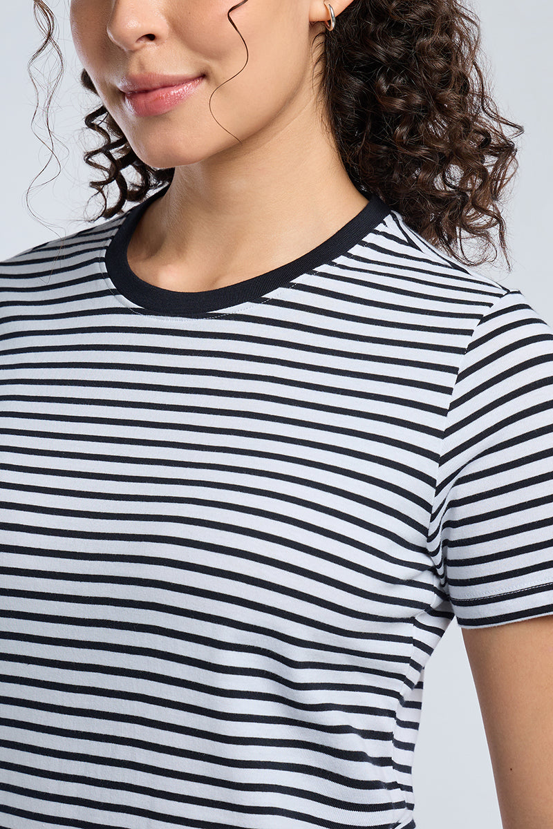 ESSENTIAL STRIPE TEE - Black and whites Stripes - Image 4 of 6