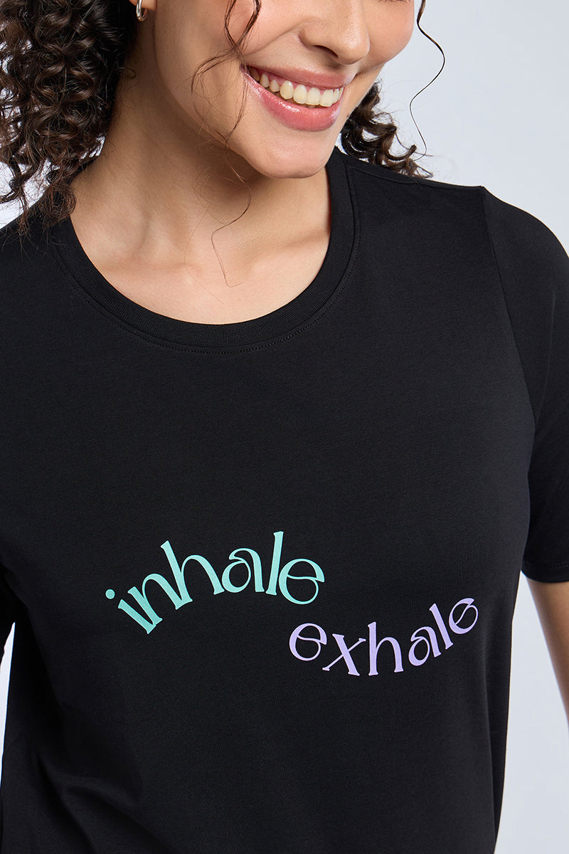 Easy Wear Tee - Black Base - Image 5 of 7