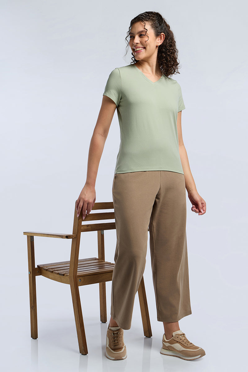 ESSENTIAL V NECK TEE - Desert Sage
