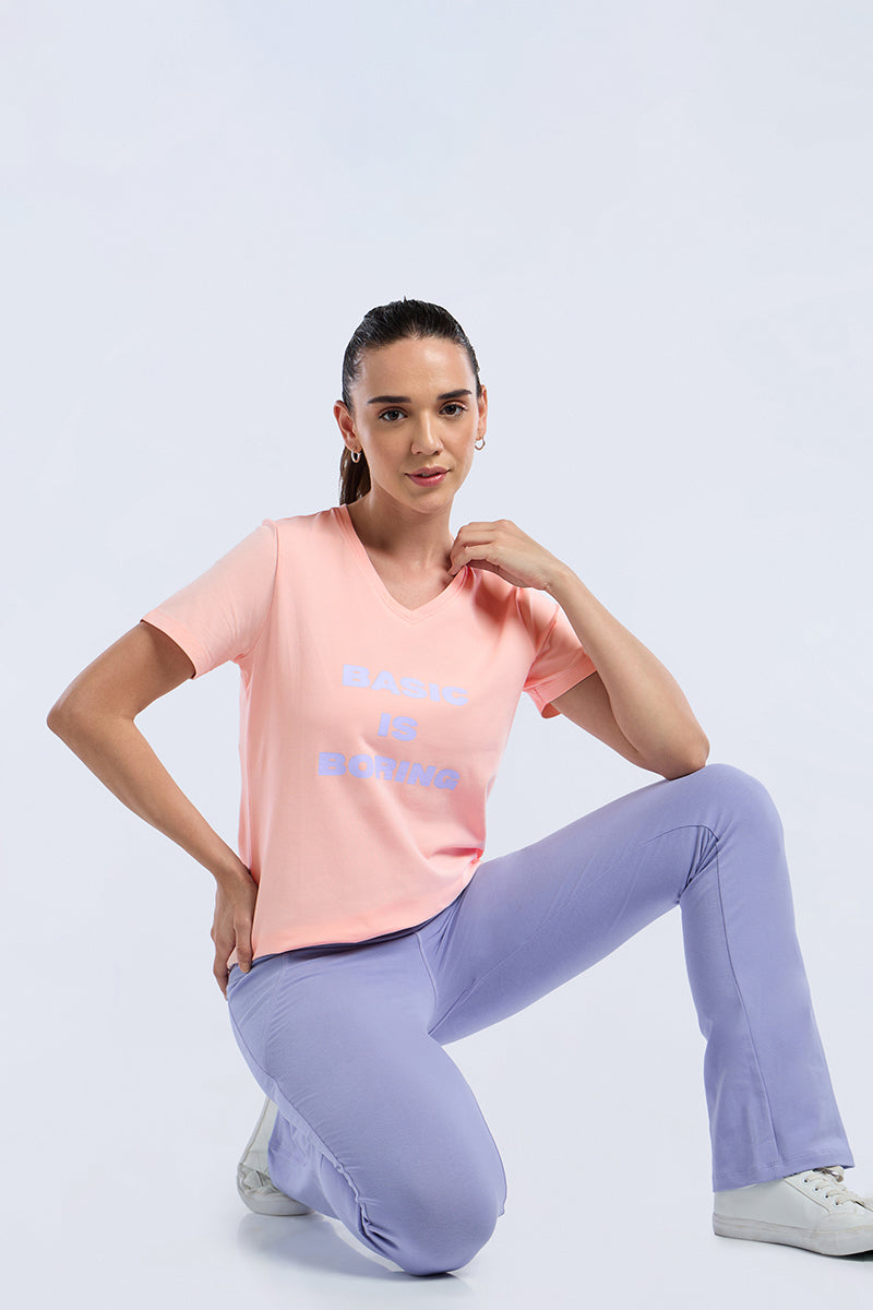 ESSENTIAL V-NECK PRINTED TEE - Gossamer Pink Base