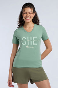 ESSENTIAL V-NECK PRINTED TEE - Granite Green Base thumbnail 1