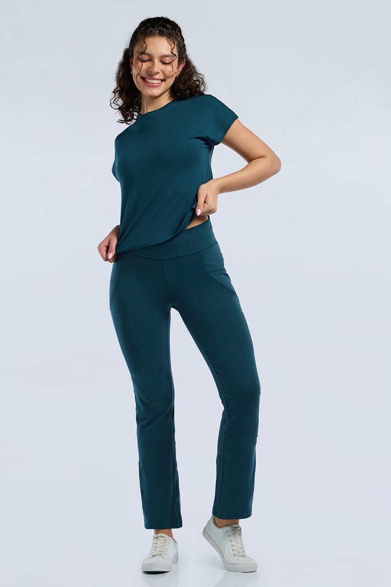 ESSENTIAL CROP TEE - Reflecting Pond
