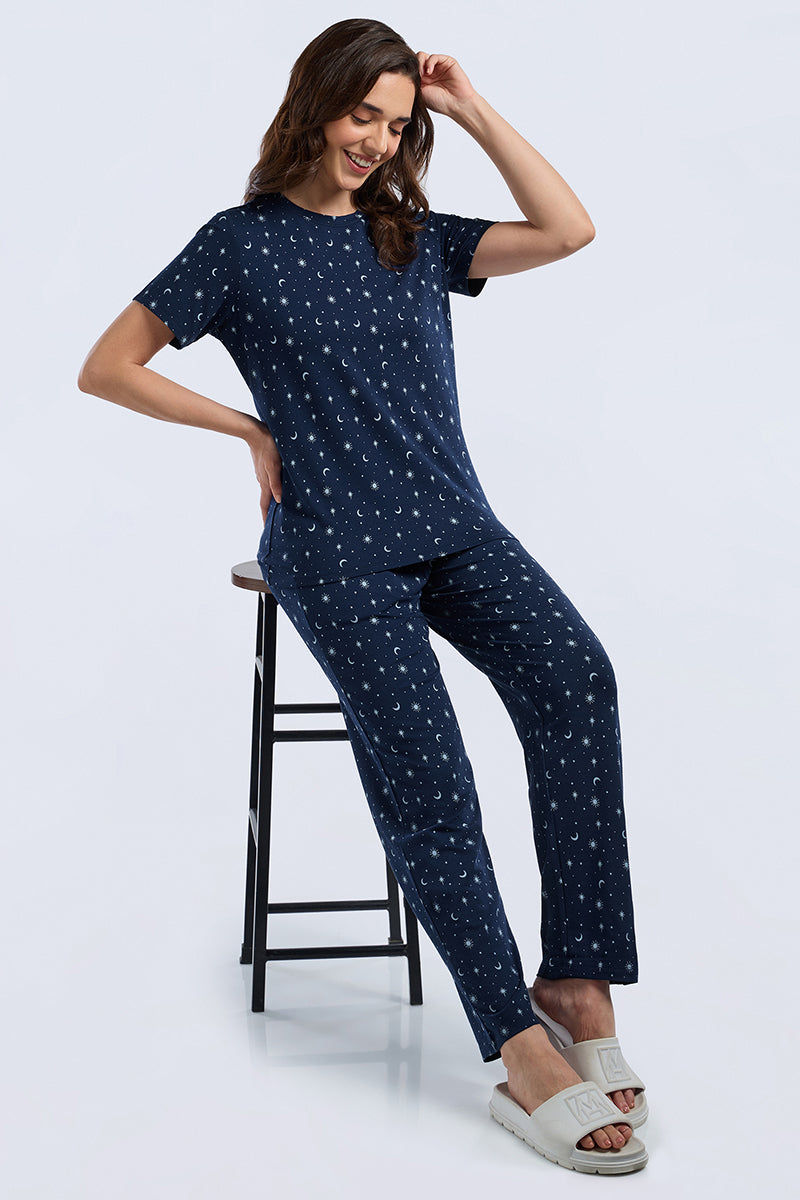 Scoop Neck Sleep Tee - Stardust Dreams Print - Image 7 of 7