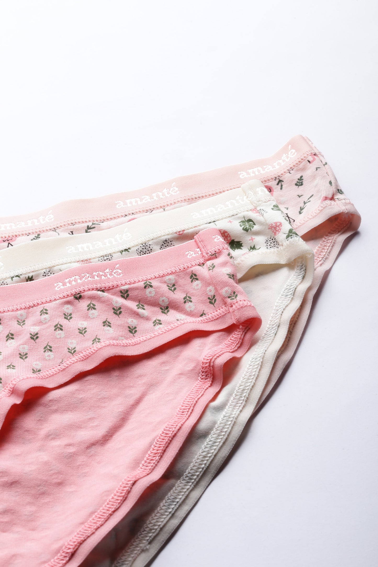 Printed Low Rise Bikini (Pack of 3)